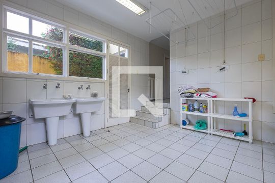Área de Serviço de casa à venda com 4 quartos, 250m² em Jardim das Bandeiras, São Paulo