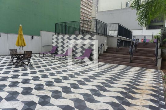 Área comum - Piscina de kitnet/studio para alugar com 1 quarto, 50m² em Bela Vista, São Paulo