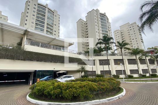 Fachada de apartamento para alugar com 3 quartos, 133m² em Tamboré, Santana de Parnaíba