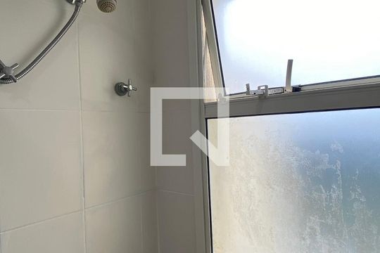 Banheiro Social de apartamento para alugar com 3 quartos, 133m² em Tamboré, Santana de Parnaíba