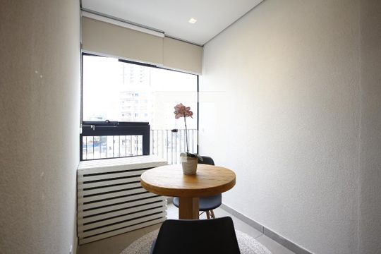 Varanda de kitnet/studio para alugar com 1 quarto, 28m² em Vila Mariana, São Paulo