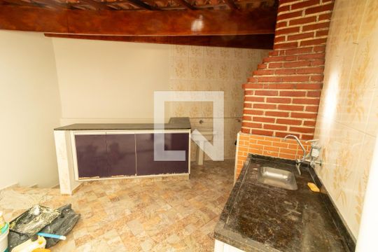 Churrasqueira de casa à venda com 3 quartos, 150m² em Jardim Brasília (zona Leste), São Paulo