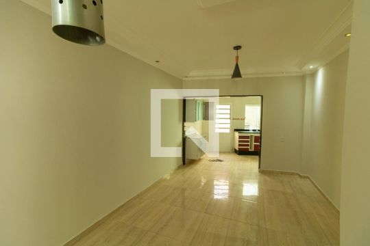 Sala de casa à venda com 3 quartos, 150m² em Jardim Brasília (zona Leste), São Paulo