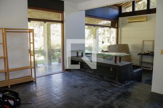 Casa de Condomínio à venda com 5 quartos, 550m² em Maria Paula, Niterói