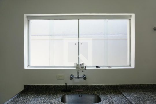 Cozinha de casa à venda com 2 quartos, 125m² em Jardim Ester, São Paulo