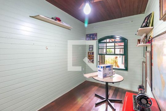 Quarto 2 de casa à venda com 4 quartos, 209m² em Belvedere, Belo Horizonte