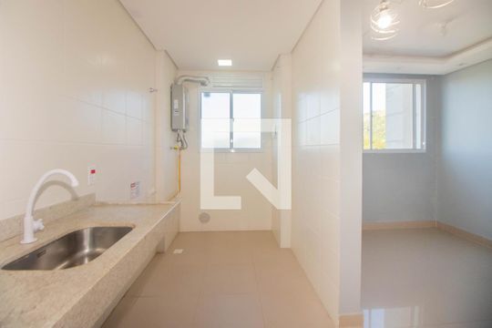 Cozinha de apartamento à venda com 2 quartos, 50m² em Morro Santana, Porto Alegre