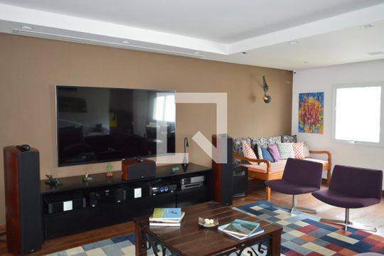 Casa à venda com 5 quartos, 350m² em Vila Mariana, São Paulo