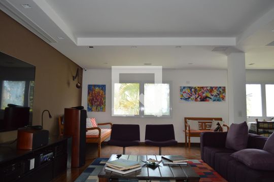 Sala de casa à venda com 5 quartos, 350m² em Vila Mariana, São Paulo