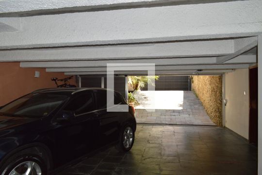 Garagem de casa à venda com 5 quartos, 350m² em Vila Mariana, São Paulo