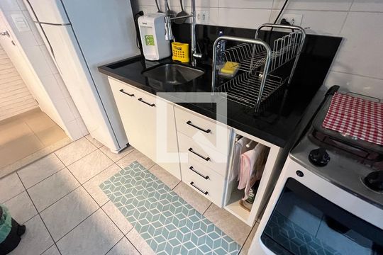 Cozinha - Armários de apartamento para alugar com 2 quartos, 48m² em Pinheiros, São Paulo