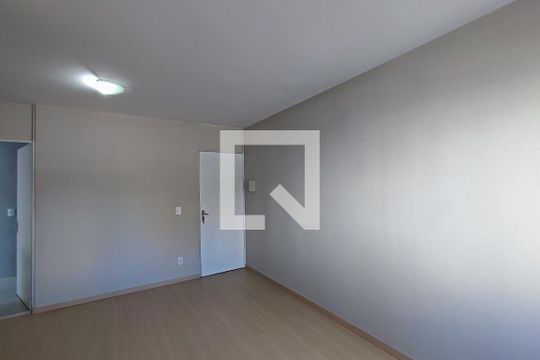Sala de apartamento para alugar com 2 quartos, 60m² em Vila Progresso, Campinas