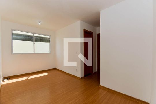 Sala de apartamento para alugar com 2 quartos, 43m² em Jardim Rosa de Franca, Guarulhos