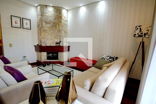 Sala  de casa à venda com 4 quartos, 450m² em Jardim Lar Sao Paulo, São Paulo