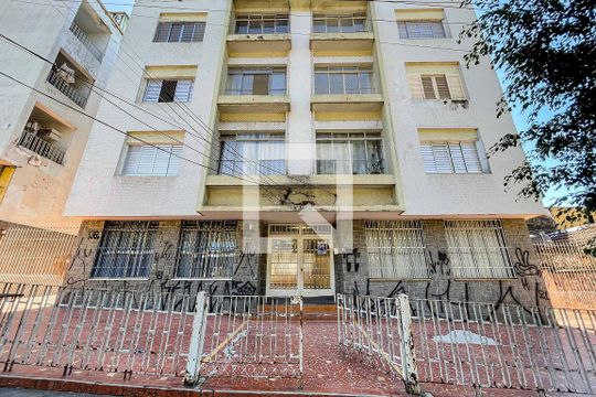 Fachada de apartamento para alugar com 1 quarto, 60m² em Vila Santa Maria, São Paulo