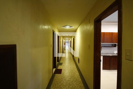 Corredor de apartamento para alugar com 2 quartos, 91m² em Vila Mariana, São Paulo