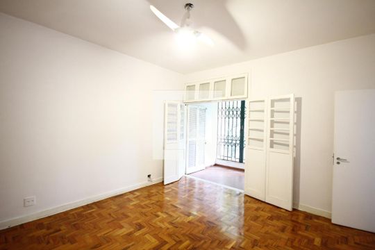 Quarto 1 de apartamento para alugar com 2 quartos, 91m² em Vila Mariana, São Paulo