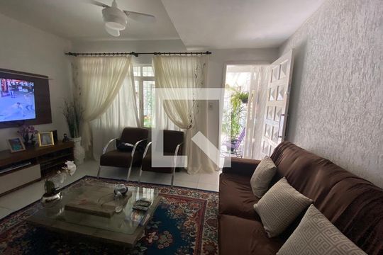 Sala de casa à venda com 2 quartos, 80m² em Jardim Ponte Rasa, São Paulo