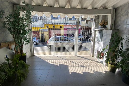 Garagem de casa à venda com 2 quartos, 80m² em Jardim Ponte Rasa, São Paulo