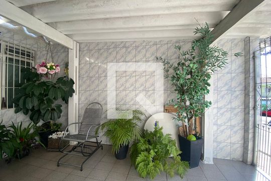 Garagem de casa à venda com 2 quartos, 80m² em Jardim Ponte Rasa, São Paulo