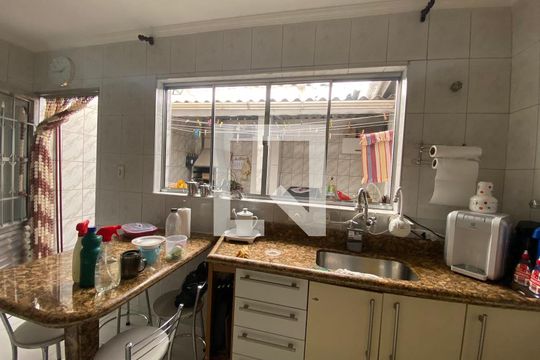 Cozinha de casa à venda com 2 quartos, 80m² em Jardim Ponte Rasa, São Paulo