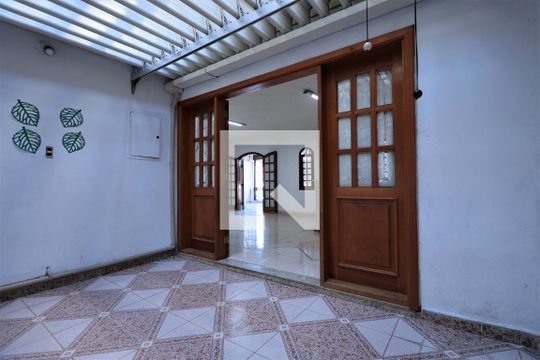 Jardim de inverno de casa para alugar com 3 quartos, 552m² em Parque Continental I, Guarulhos