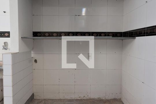 Detalhe da área de serviço de casa para alugar com 3 quartos, 552m² em Parque Continental I, Guarulhos
