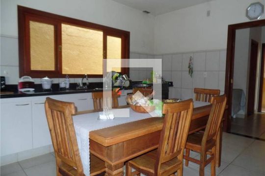 Casa à venda com 5 quartos, 340m² em Conjunto Habitacional Vila Santana (Sousas), Campinas