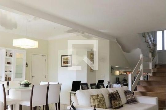 Casa para alugar com 4 quartos, 440m² em Loteamento Arboreto dos Jequitibas (Sousas), Campinas