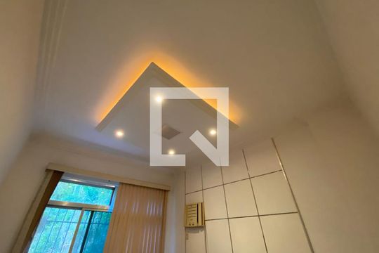 Quarto 2 de apartamento à venda com 3 quartos, 110m² em Leme, Rio de Janeiro