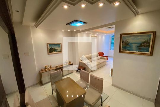 Apartamento à venda com 3 quartos, 110m² em Leme, Rio de Janeiro