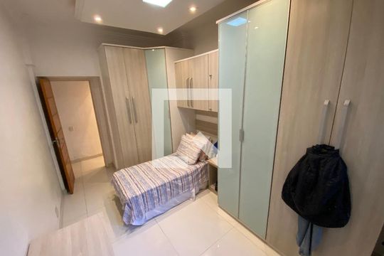 Quarto 1 de apartamento para alugar com 3 quartos, 110m² em Leme, Rio de Janeiro