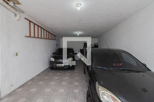 Garagem de casa à venda com 3 quartos, 142m² em Vila Brasilina, São Paulo