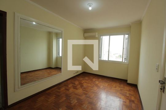 Apartamento à venda com 2 quartos, 70m² em Floresta, Porto Alegre