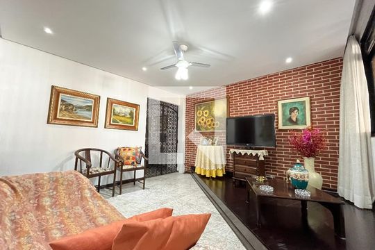 Sala de casa à venda com 5 quartos, 135m² em Planalto Paulista, São Paulo