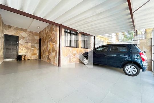 Garagem de casa à venda com 5 quartos, 135m² em Planalto Paulista, São Paulo