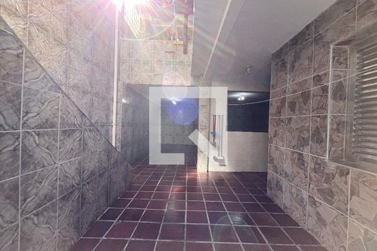 Área externa de casa à venda com 5 quartos, 135m² em Planalto Paulista, São Paulo