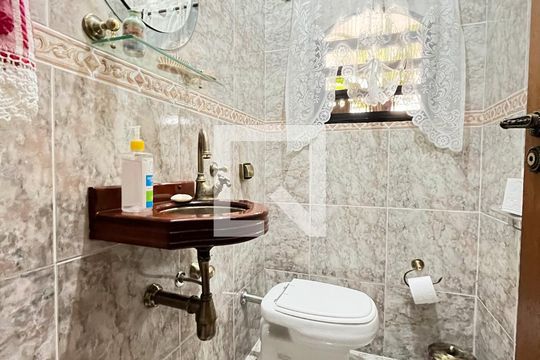 Lavabo de casa à venda com 5 quartos, 135m² em Planalto Paulista, São Paulo