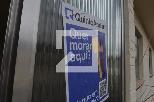 Placa instalada de apartamento à venda com 3 quartos, 76m² em Acari, Rio de Janeiro