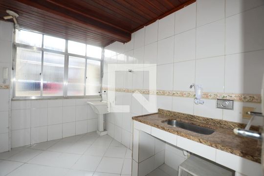 Cozinha de apartamento à venda com 3 quartos, 76m² em Acari, Rio de Janeiro