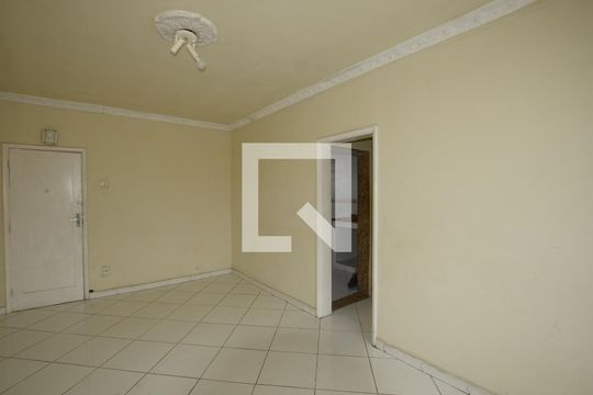 Sala de apartamento à venda com 3 quartos, 76m² em Acari, Rio de Janeiro