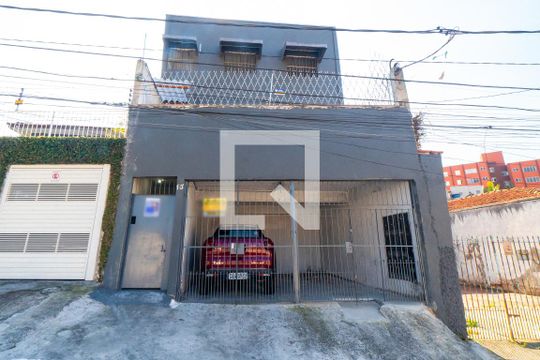 Fachada de casa à venda com 1 quarto, 400m² em Vila do Encontro, São Paulo