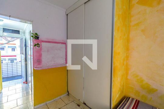 Sala/Quarto de kitnet/studio para alugar com 1 quarto, 30m² em Guilhermina, Praia Grande