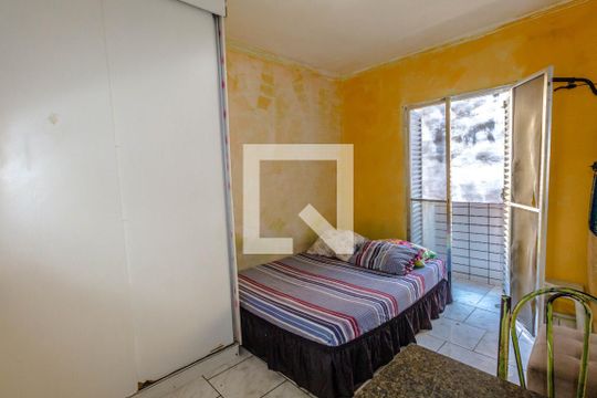 Sala/Quarto de kitnet/studio para alugar com 1 quarto, 30m² em Guilhermina, Praia Grande