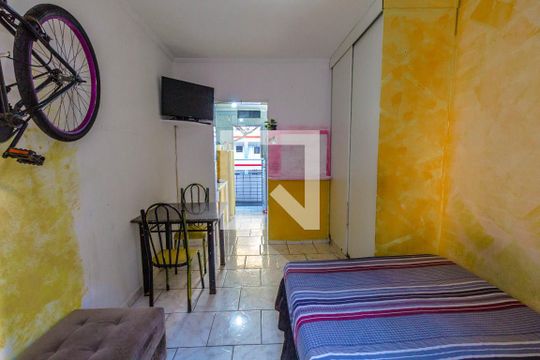 Sala/Quarto de kitnet/studio para alugar com 1 quarto, 30m² em Guilhermina, Praia Grande