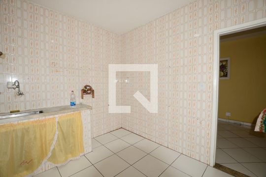 Cozinha de apartamento à venda com 1 quarto, 70m² em Irajá, Rio de Janeiro