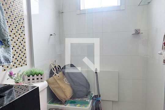 Banheiro Social de apartamento à venda com 2 quartos, 118m² em Vila Camilopolis, Santo André