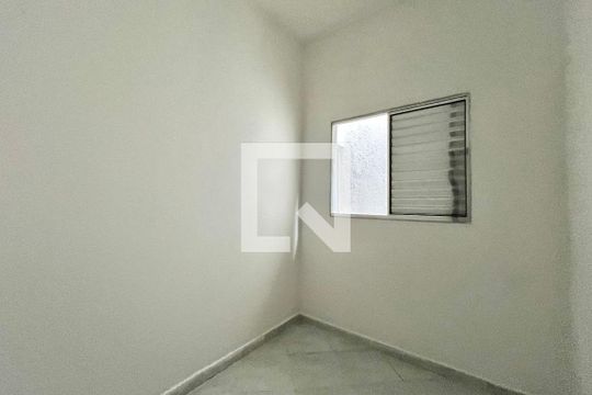 Quarto 2 de casa à venda com 2 quartos, 100m² em Vila Mira, São Paulo