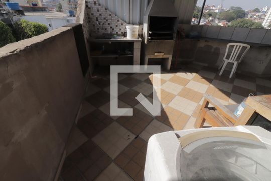 Área de Serviço de casa para alugar com 2 quartos, 200m² em Vila Cavaton, São Paulo
