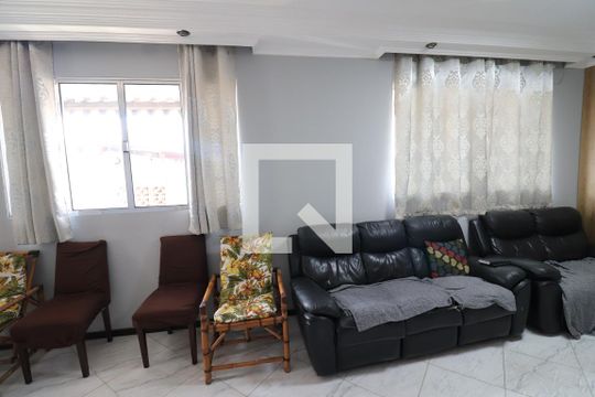 Sala de casa para alugar com 2 quartos, 200m² em Vila Cavaton, São Paulo